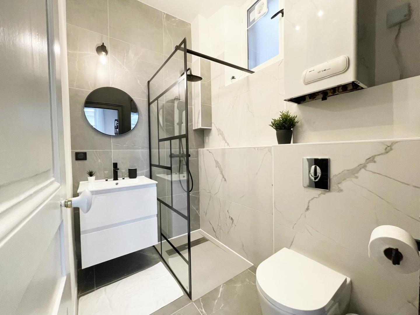Le Saint Pierre Apartment Chartres Exterior photo
